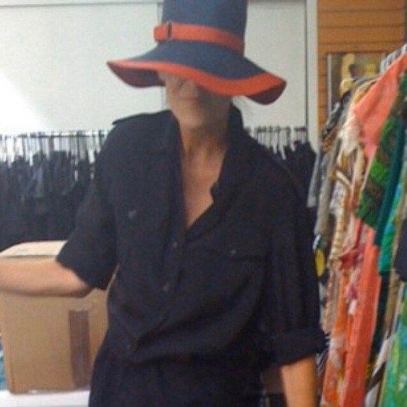 Meet your Posher, Martha - Picture 1 of 2